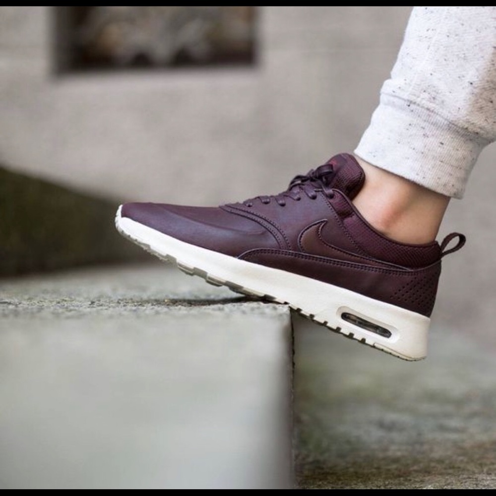 Nike Air Max Thea Premium Leather Trainers